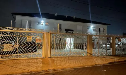 Apartamento para venda e aluguel em Jardim Faculdade de 100.00m² com 2 Quartos e 2 Garagens