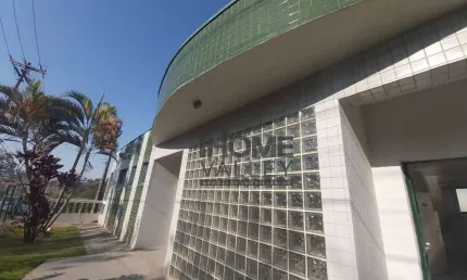 Galpão / Depósito / Armazém para venda em Macuco de 1977.00m² com 50 Garagens