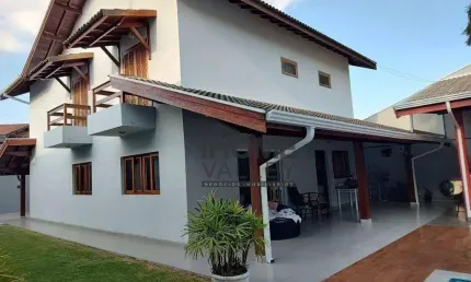 Casa para venda em Parque Terranova de 495.00m² com 3 Quartos, 1 Suite e 3 Garagens