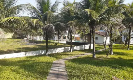 Fazenda / Sítio para venda em Guaratiba de 14300.00m² com 7 Quartos, 7 Suites e 10 Garagens