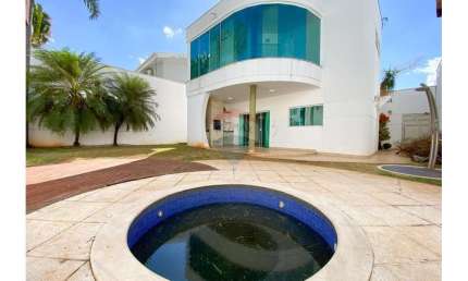 Casa de Condomínio para venda em Chácara Letônia de 157.00m² com 1 Quarto, 1 Suite e 4 Garagens