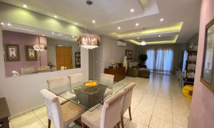 Casa para venda em Residencial E Comercial Palmares de 200.00m² com 3 Quartos, 1 Suite e 2 Garagens