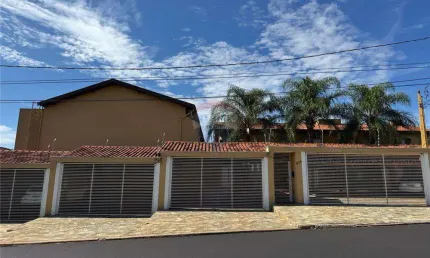 Casa para venda em Parque Dos Bandeirantes de 77.00m² com 2 Quartos, 2 Suites e 1 Garagem