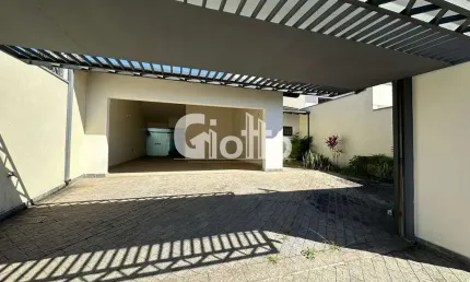 Casa para venda em Vila Oliveira de 294.00m² com 3 Quartos, 1 Suite e 3 Garagens