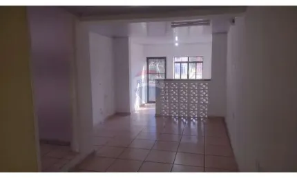 Casa para alugar em Jardim Santa Rosa de 300.00m² com 2 Quartos e 1 Suite