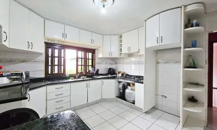 Casa para venda em São Marcos de 131.00m² com 4 Quartos, 1 Suite e 4 Garagens