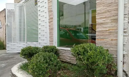 Casa para venda em Cidade Industrial de 110.00m² com 3 Quartos, 1 Suite e 2 Garagens