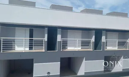 Casa para venda em Jundiapeba de 70.00m² com 2 Quartos e 2 Suites