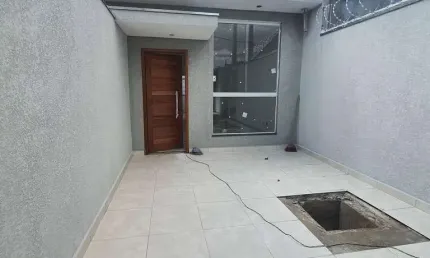 Casa para venda em Jardim Piazza Di Roma de 68.00m² com 2 Quartos e 1 Garagem