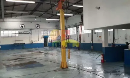 Galpão / Depósito / Armazém para venda em Vila Valparaíso de 690.00m²