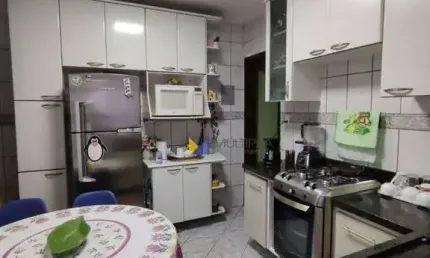 Casa para venda em Jardim Santa Mena de 90.00m² com 2 Quartos, 2 Suites e 2 Garagens