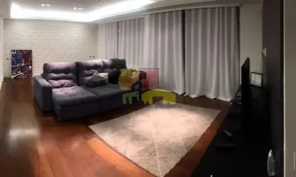 Apartamento para venda em Centro de 228.00m² com 4 Quartos, 2 Suites e 3 Garagens