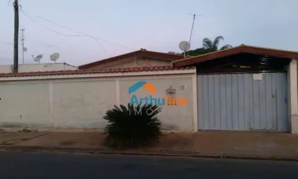Casa para venda em Vila Santa Fé de 369.00m² com 3 Quartos e 3 Garagens