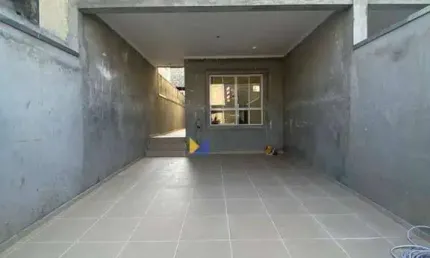 Sobrado para venda em Vila São Judas Tadeu de 130.00m² com 3 Quartos, 3 Suites e 4 Garagens