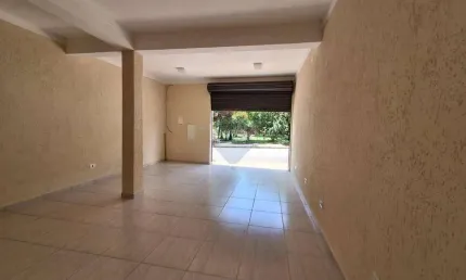 Galpão / Depósito / Armazém para alugar em Vila Rezende de 40.00m²
