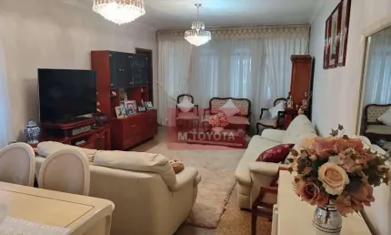 Sobrado para venda em Jardim Brasil de 211.00m² com 3 Quartos, 1 Suite e 2 Garagens