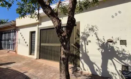 Casa para venda em Jardim Paulista de 196.00m² com 3 Quartos, 2 Suites e 2 Garagens