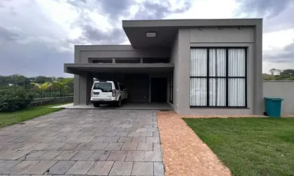 Casa de Condomínio para alugar em Alphaville de 400.00m² com 3 Quartos, 3 Suites e 4 Garagens