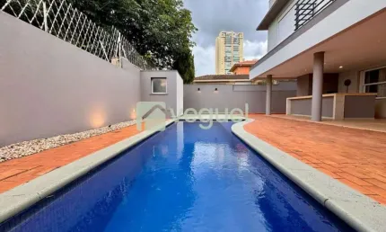 Casa de Condomínio para alugar em Jardim Botânico de 338.00m² com 4 Quartos, 3 Suites e 3 Garagens