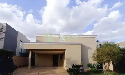 Casa de Condomínio para alugar em Alphaville de 300.00m² com 3 Quartos, 3 Suites e 4 Garagens