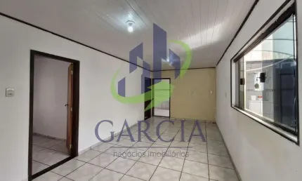 Casa para alugar em Jardim Centenário de 150.00m² com 2 Quartos e 1 Garagem