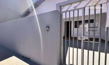 Casa para venda em Centro de 260.00m² com 6 Quartos, 3 Suites e 9 Garagens