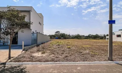 Terreno em condomínio fechado à venda na Avenida Laranjal Paulista, 1618971, Campestre, Piracicaba