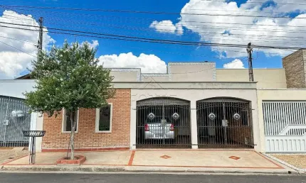 Casa para venda em Jardim Noiva Da Colina de 250.00m² com 3 Quartos, 1 Suite e 2 Garagens
