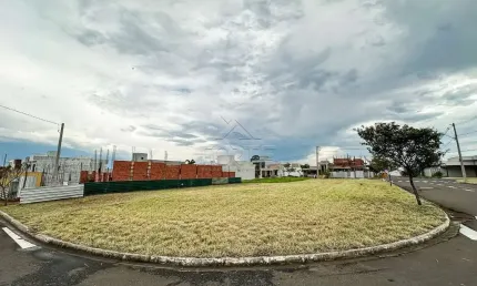 Terreno em condomínio fechado à venda na Avenida Laranjal Paulista, 1618799, Campestre, Piracicaba