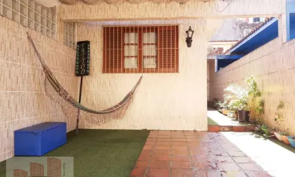 Casa para venda em Centro de 125.00m² com 3 Quartos e 2 Garagens