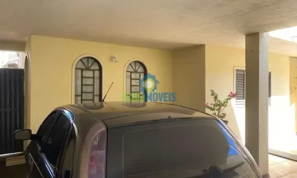 Casa para venda em Jussara de 188.29m² com 3 Quartos e 2 Garagens