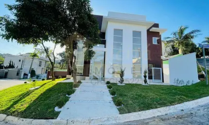 Casa para venda em Parque Nova Jandira de 216.00m² com 3 Quartos, 3 Suites e 4 Garagens