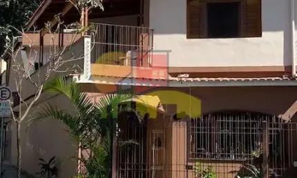 Sobrado para venda em Rudge Ramos de 242.00m² com 3 Quartos, 3 Suites e 3 Garagens