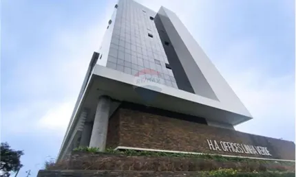 Sala Comercial para alugar em Capão Raso de 62.91m²