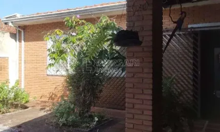 Casa para venda em Vila Xavier (vila Xavier) de 211.00m² com 3 Quartos, 1 Suite e 2 Garagens