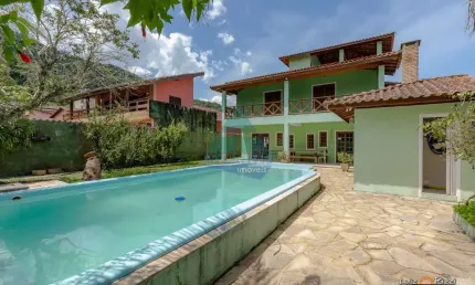 Casa para venda em Condomínio Samola de 289.00m² com 7 Quartos e 7 Suites