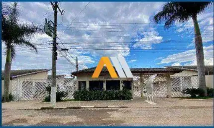 Casa de Condomínio para venda e aluguel em Centro de 186.00m² com 3 Quartos e 1 Suite
