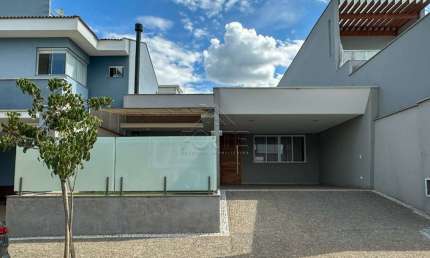 Casa de Condomínio para venda em Ondas de 256.00m² com 3 Quartos, 3 Suites e 2 Garagens