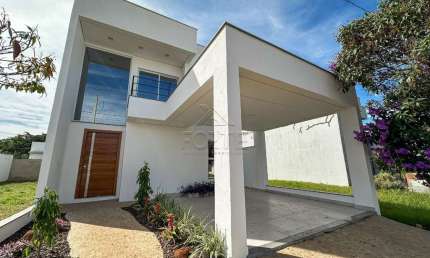 Casa de Condomínio para venda em Campestre de 200.00m² com 3 Quartos, 1 Suite e 2 Garagens