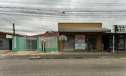 Prédio Comercial para venda em Atuba de 250.00m² com 2 Quartos