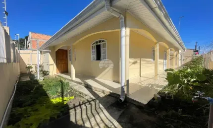 Prédio Comercial para venda em Iná de 184.00m² com 3 Quartos, 1 Suite e 2 Garagens