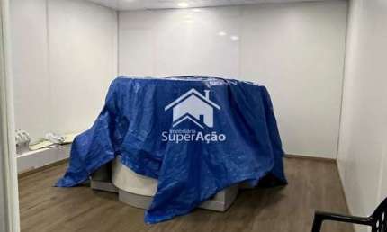 Loja para venda e aluguel em Jardim Presidente Dutra de 440.00m²
