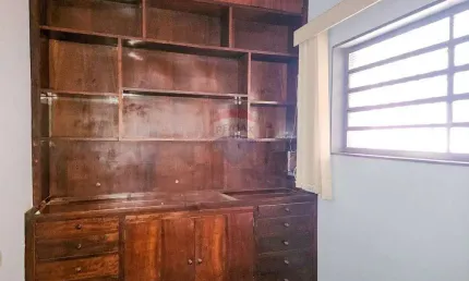 Prédio Comercial para venda em Vila Seixas de 324.00m² com 3 Quartos, 1 Suite e 4 Garagens