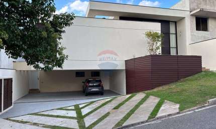 Casa de Condomínio para venda em Condomínio Residencial Village Vert de 362.60m² com 3 Quartos, 3 Suites e 4 Garagens