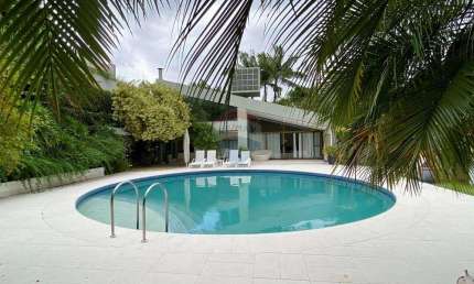 Casa de Condomínio para venda em Alphaville Residencial Um de 640.00m² com 3 Quartos, 3 Suites e 2 Garagens