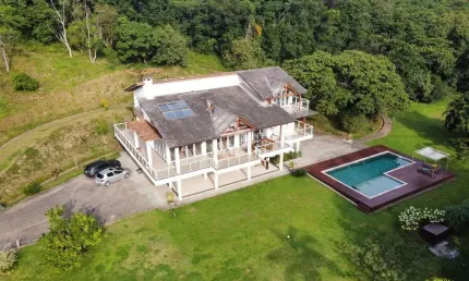 Fazenda / Sítio para venda em Antonina de 780000.00m² com 4 Quartos e 3 Suites