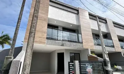 Sobrado para venda em Pontal Do Paraná de 100.00m² com 3 Quartos, 1 Suite e 1 Garagem