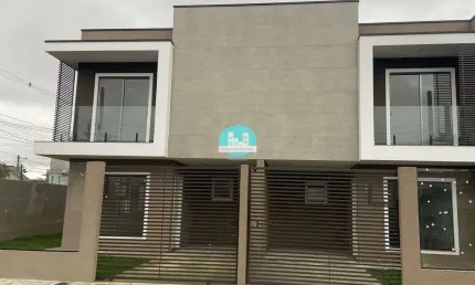 Sobrado para venda em Sítio Cercado de 111.00m² com 3 Quartos, 1 Suite e 2 Garagens
