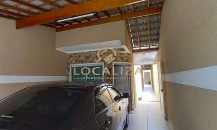 Casa para venda em Parque Industrial de 150.00m² com 4 Quartos, 1 Suite e 2 Garagens