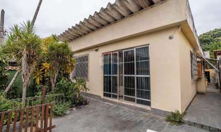 Casa para venda em Freguesia (ilha Do Governador) de 136.00m² com 3 Quartos e 4 Garagens